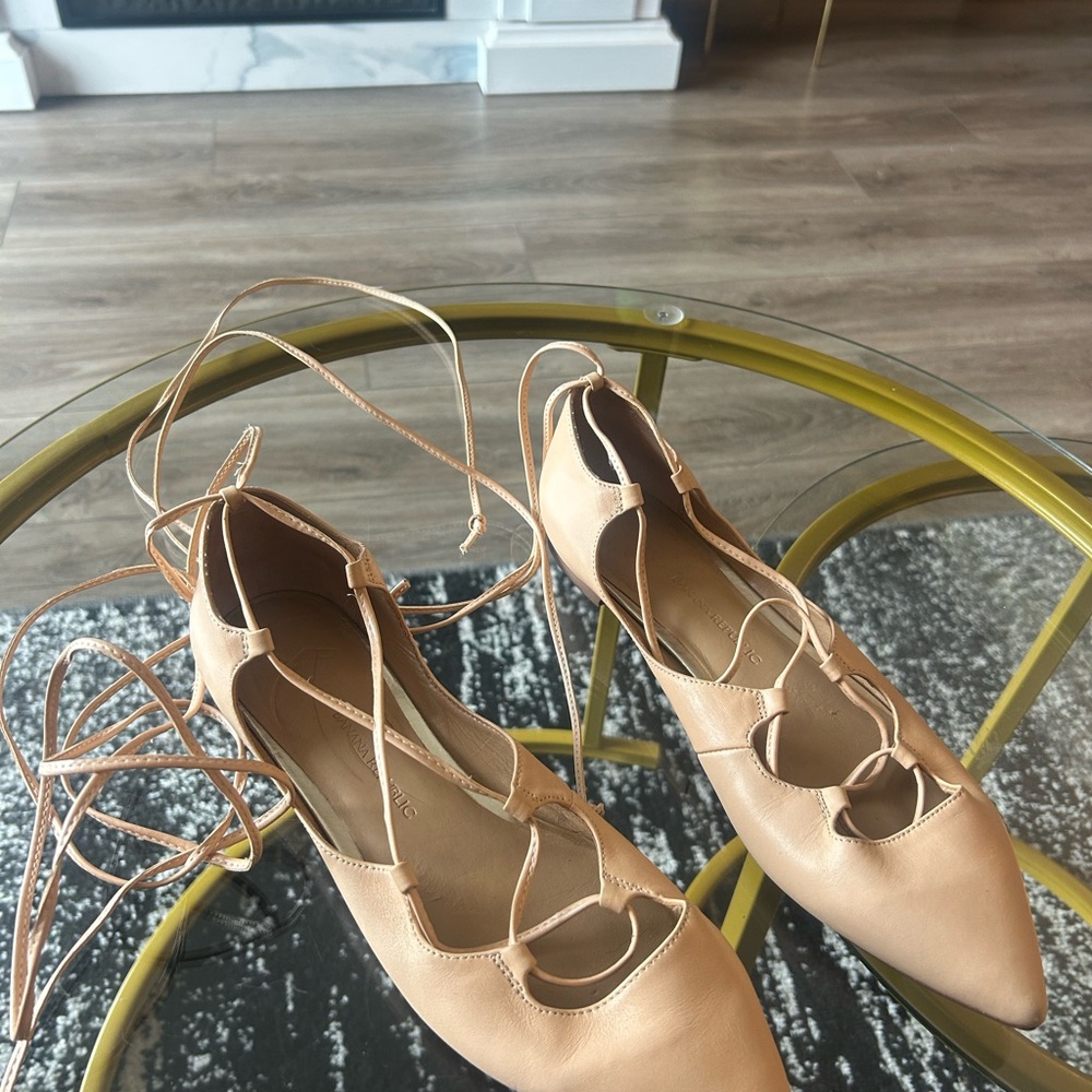 Banana Republic Lace-Up Pointed Flats in Tan - Picture 2 of 4